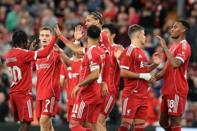 23岁身价上亿！斯洛特用对一人盘活利物浦，英超争冠只差一步