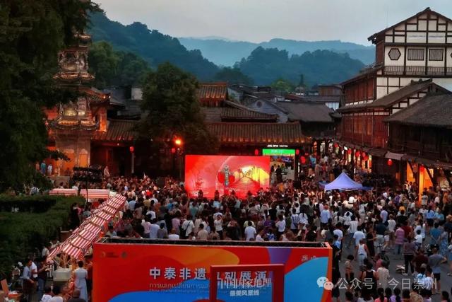 焕新千年古镇！打造候鸟青年社交体验区、特色产业示范区，成都传媒集团为崇州街子古镇注入新动能