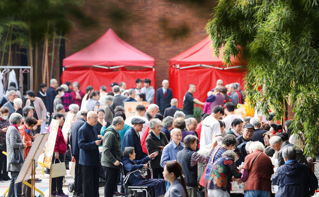 中国将迎人口死亡高峰！22年1041万，23年1100万，去年死亡多少？