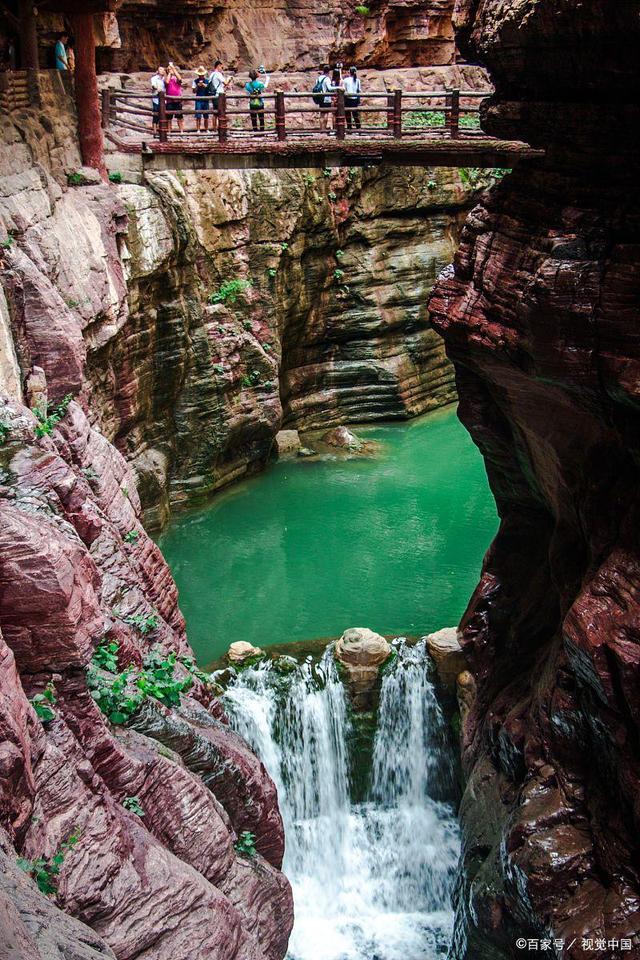 河南人都爱去的云台山，到底凭什么火遍全国？