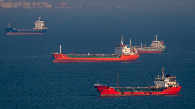 美军意识到玩砸了！抢中国原油后，收到最新命令，60天内不能动手