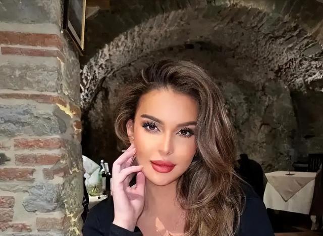 这就是公开辱华的后果！取消冠军头衔只是开始	，职业生涯也全毁了