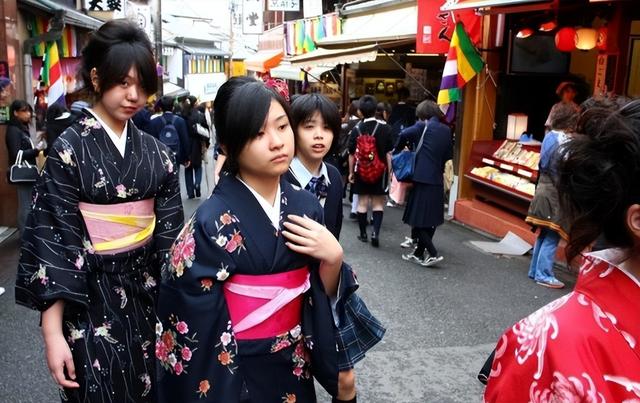 上海藏着五万日本人：不旅游只扎根！一旦开战，后果不堪设想