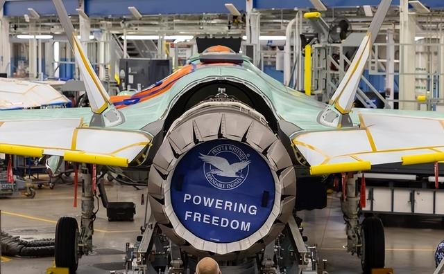 中国不给稀土，美议员连出3招：再不拿来，就不让中国航班落地