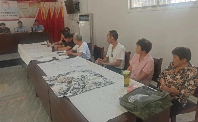 书画名家捐赠墨宝 助力乡村文化建设