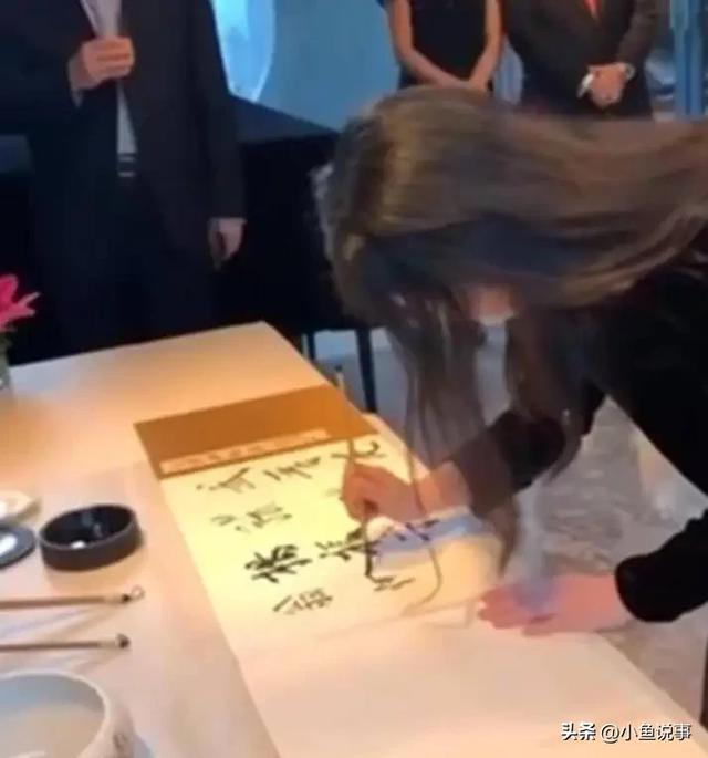 杨振宁103岁生日现场照曝光！喊翁帆达令，两人共同题字好恩爱