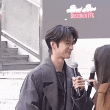 这对姐弟恋…这么甜的吗？我倒看看多好磕？