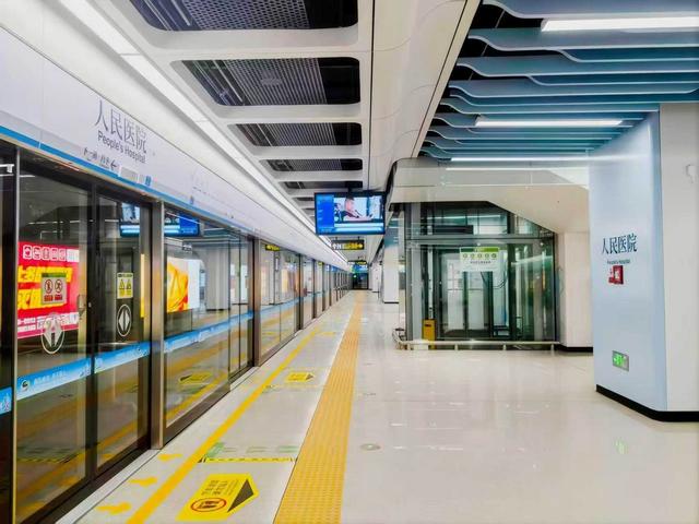 东莞轨道交通1号线一期工程开通运营