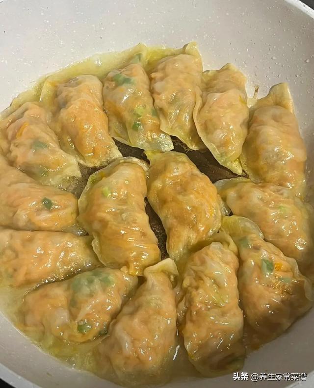 冬至吃饺子，白菜萝卜都靠边站，这馅才是首选，太香了！