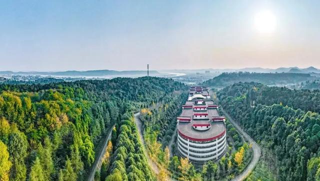 7分钟,“瞰”沱牌!