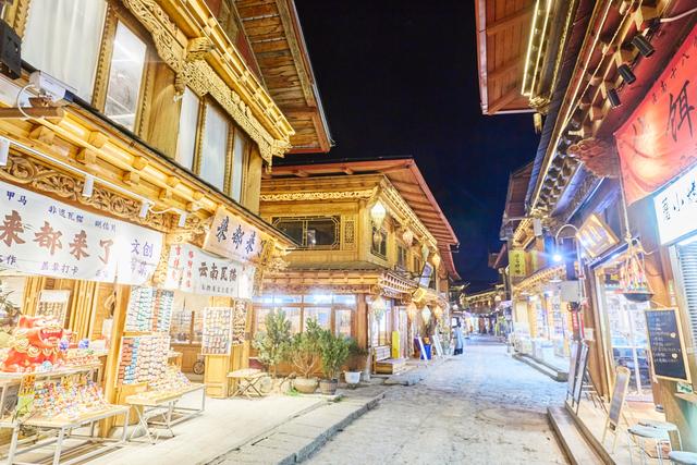 迪庆独克宗古城，从茶马古道到月光之城，感受一座古城的温柔坚韧