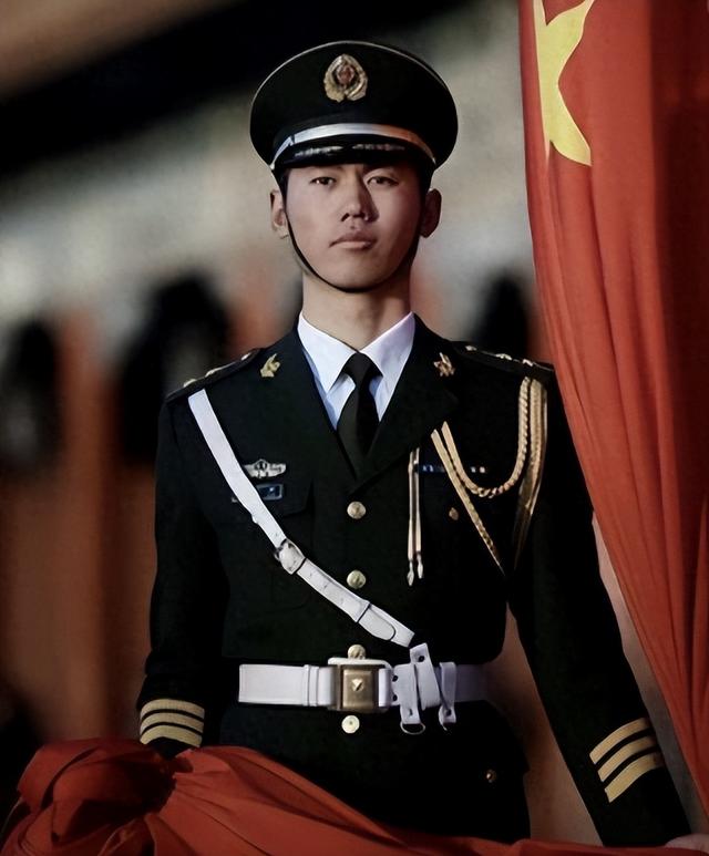 张自轩婚礼曝光！新娘强势、拒他两次亲密动作，岳父现场送车和卡