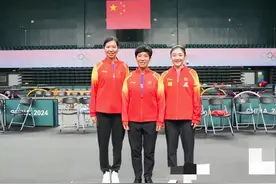 陈梦恩师探班国乒，54岁官升体育局长，错过爱情如今55仍未婚单身图片