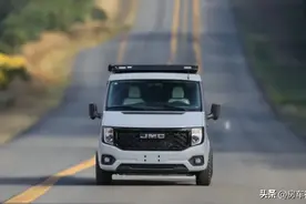 18.68万起的小房车，旅行通勤都合适，一家五口出行也能用图片