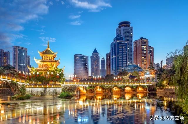 夏日炎炎，旅游胜地很多，贵阳凭什么能叫避暑之都？完全凭实力