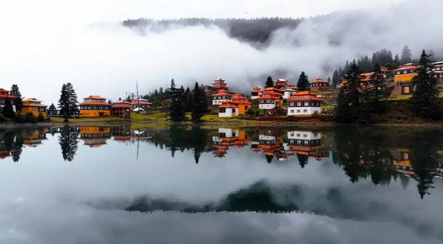 如果有时间，走一次川西顶级路线，1次深度体验胜过10次旅游！