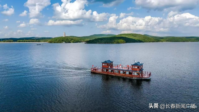 净月潭双节期间推暖心服务，多维交通保障畅游体验