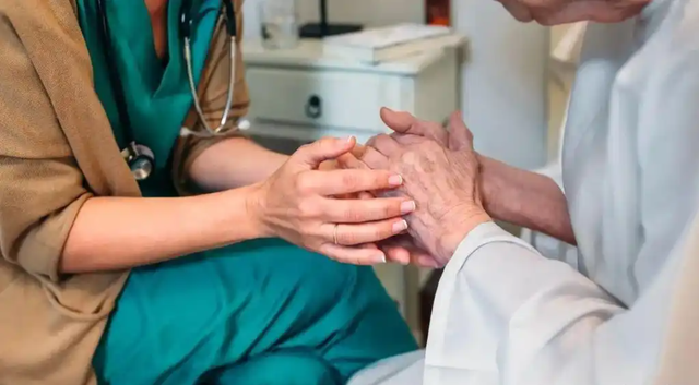 中国将迎来前所未有的死亡高峰，专家给出答案：是这些因素导致的