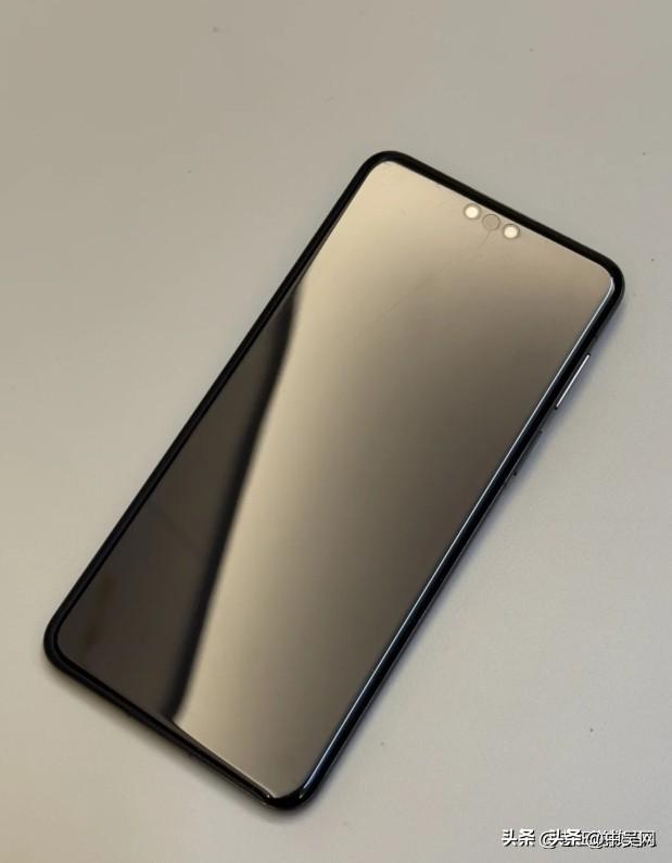 ​​同样是5499元，苹果16 Pro和华为Mate 70 Pro该怎么选？