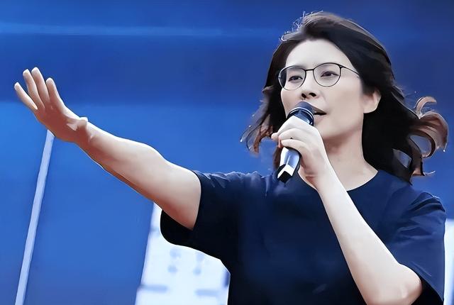 国民党主席位置坐稳，郑丽文摊牌了：两岸不回归和平，其他是侈谈