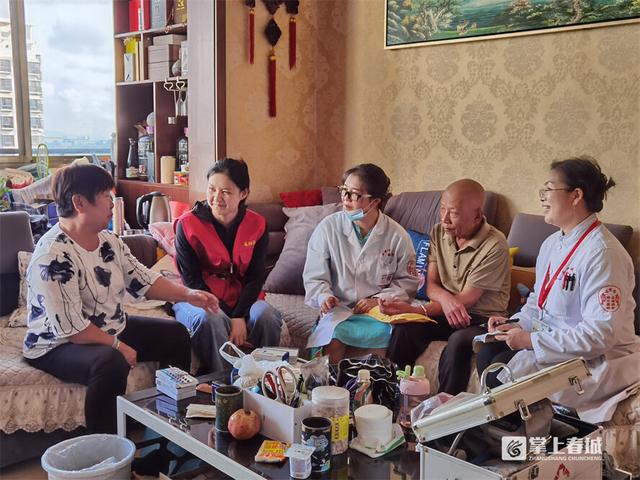 寻找旅居云南的100个人·昆明篇｜重庆姑娘李永春扎根社区的青春叙事