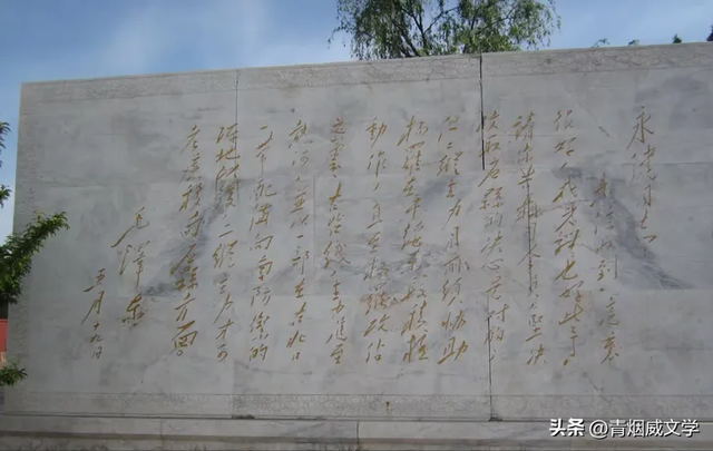 走进应县木塔