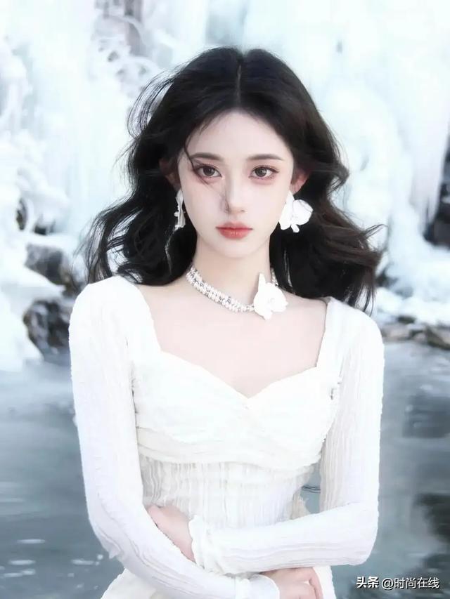 河南洛阳一校花好漂亮， 身高168cm	，体重46kg 美的让人移不开眼