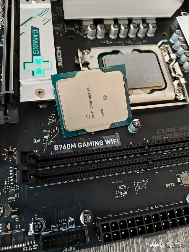 1000元100W低温低功耗12900KES3+400元DDR56000内存16G显卡防缩刚