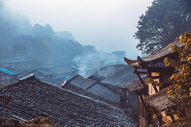 四川又一小镇火了，占地 1.9 万亩总投资 30 亿，有望超过黄龙溪古镇