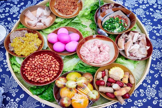 黔东南雷山苗年，载歌载舞，热闹非凡，感受一场流动的非遗盛宴