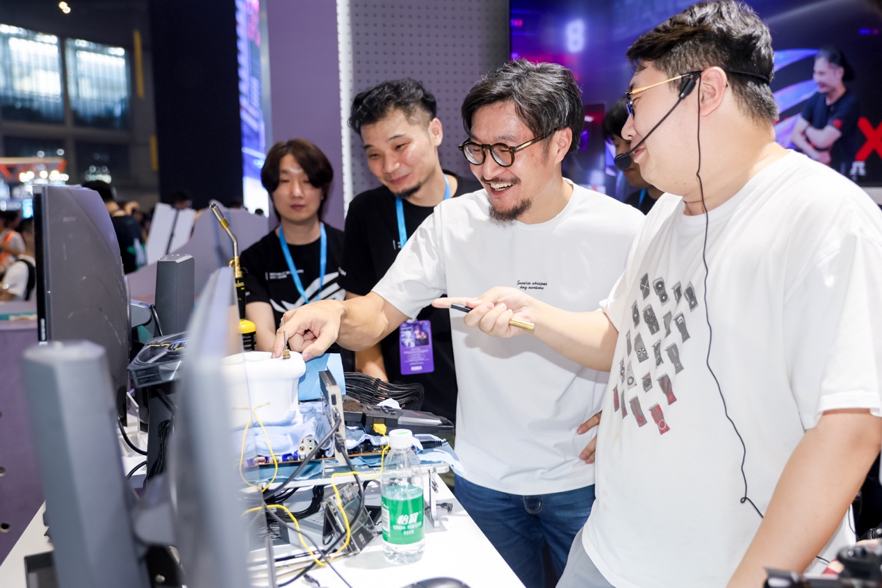 华硕主板闪耀BW2024,竞无止境 大放异彩