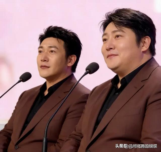 郭京飞与姐夫合照忘P图	，俩人胖了有30斤，陆毅老得上嘴唇快没了