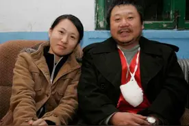 著名演员范伟：我这辈子最正确的决定，就是娶了一个平凡的妻子图片