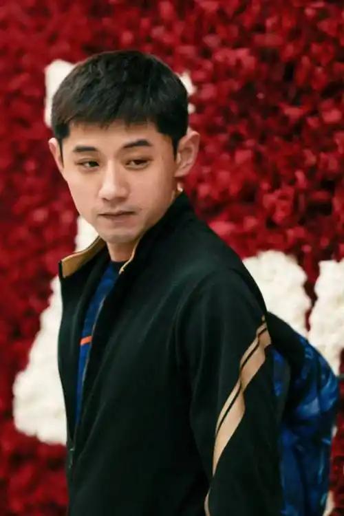 景甜也没想到,自己丑闻缠身的前男友张继科,已走上另一条上坡路