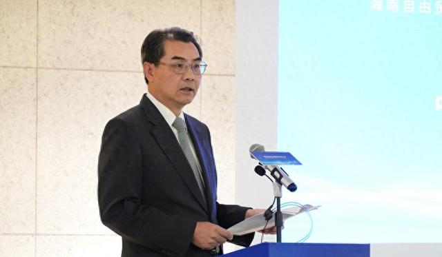 高市连收3条噩耗，日议员要撇开首相访华，中日争端或迎新变数？