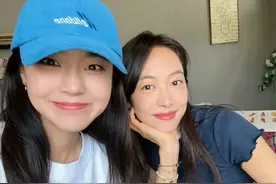 宋茜和张佳宁素颜聚餐，清爽自然亲和力十足，只想感叹美貌太真实图片