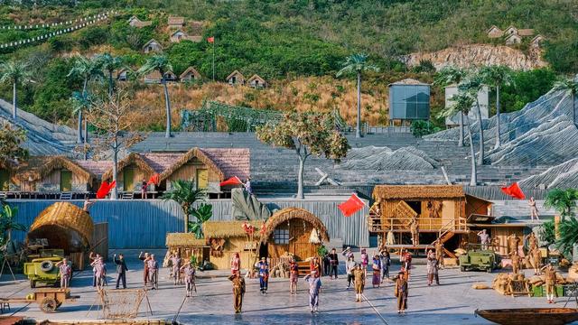 自贸港的三亚回响：三亚红色娘子军演艺公园的文化新叙事