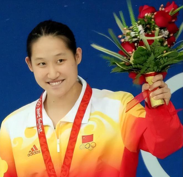 连娶3位徒弟，将奥运冠军变主妇，毁掉队员前途，金炜有多离谱？