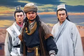 萧峰区区的三流内功，凭啥威震武林？你看他最强武学是什么图片
