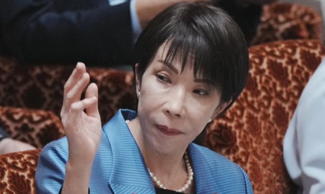 日要求中国马上撤回！中方强势回应，解放军4艘万吨大驱上场