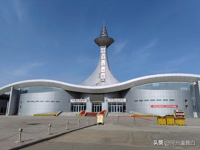 中蒙边境策克口岸