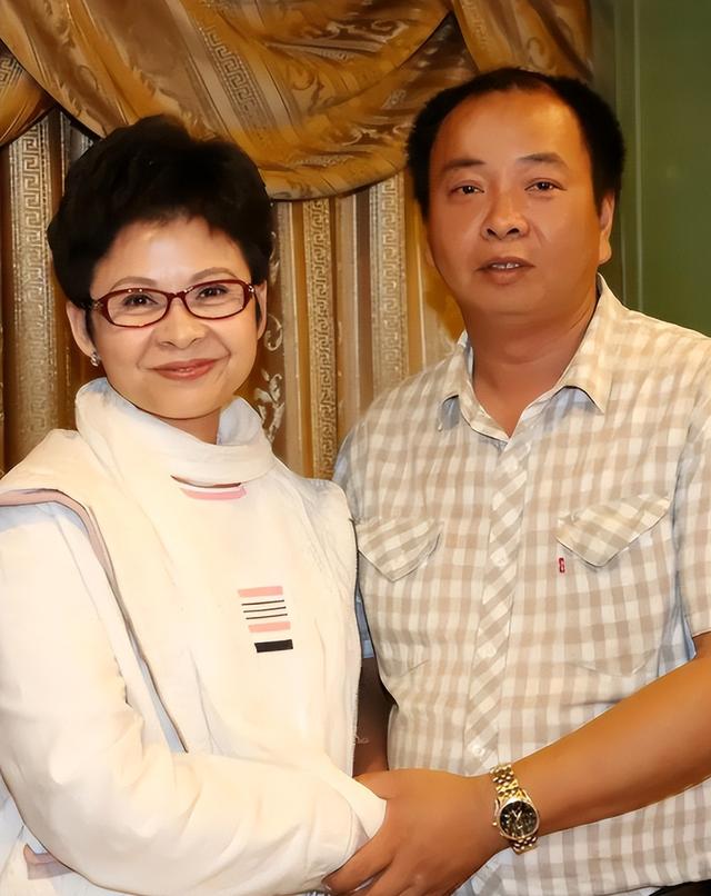 63岁董文华不再沉默，揭露当年被“封杀”原因，原来我们错怪她了