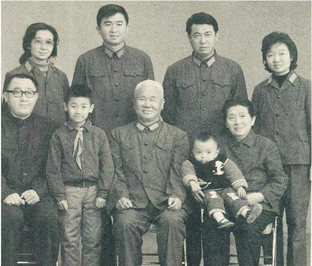 1983年全国严打,4位高干子弟被枪毙,他们分别是谁的后人