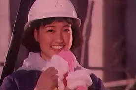 1979年电影《婚礼》刘晓庆、张连文、张玉玉、徐敏图片