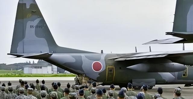 高市打响反击，美日防长当面谈	，剥夺中国一大强项，联合反华？