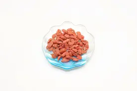 一个治疗脱发白发的方子：仅七味药，药圣百年秘方，让白发变黑发图片