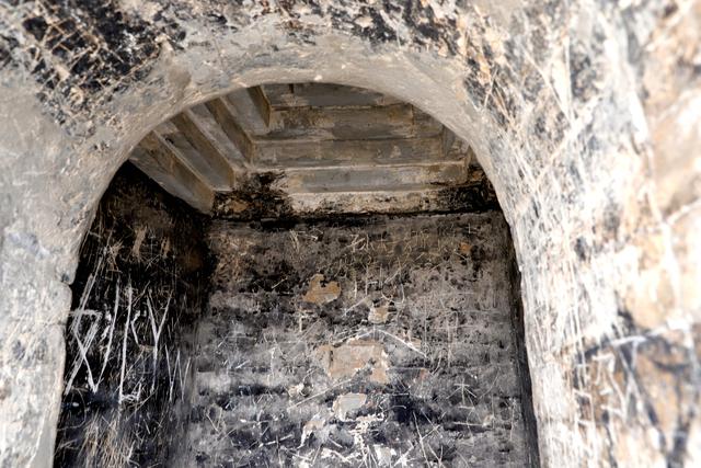 坡上孤塔——万荣八龙寺塔