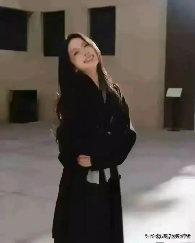 上海校花,172cm身段45kg,美得太犯规,让人容易犯罪啊