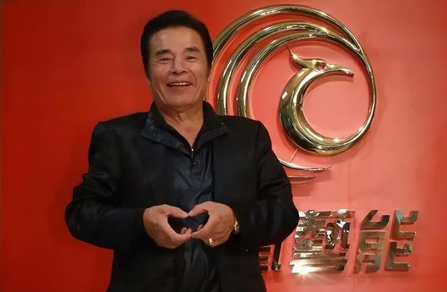他和6个老婆共处一室，每人每月7万零花钱，71岁又娶小20岁妻子