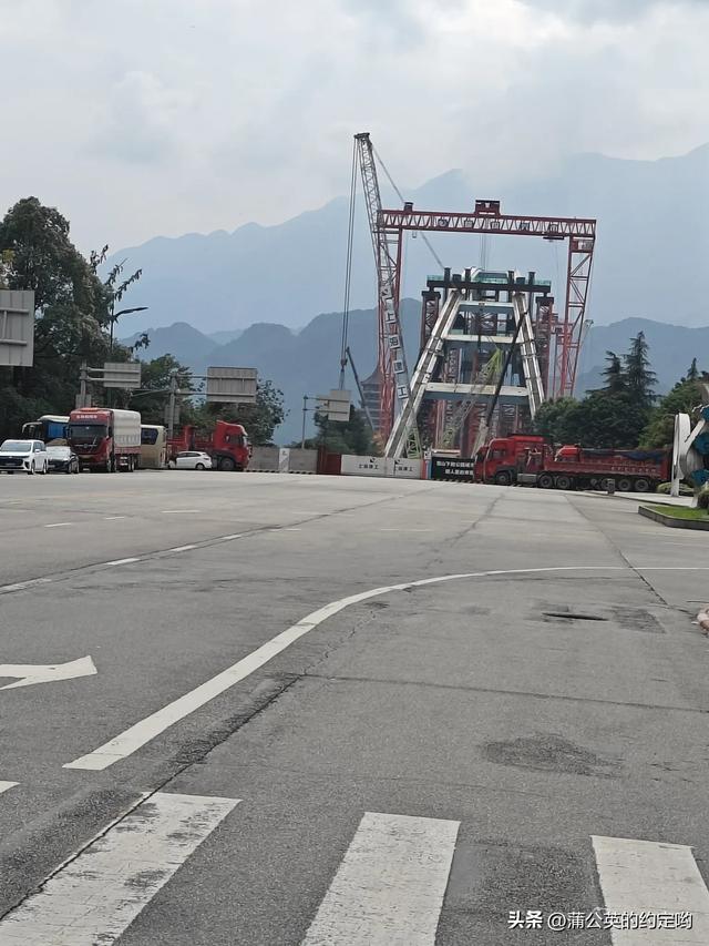 荷花好,出淤泥而不染